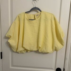 La Ven Womens yellow Size Medium Voluminous cropped ballon summer casual top
